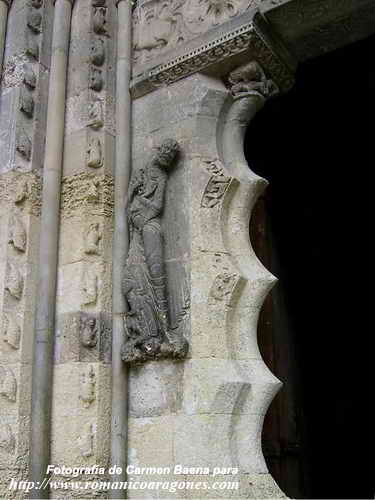 BORDE DENTADO DE LA PUERTA